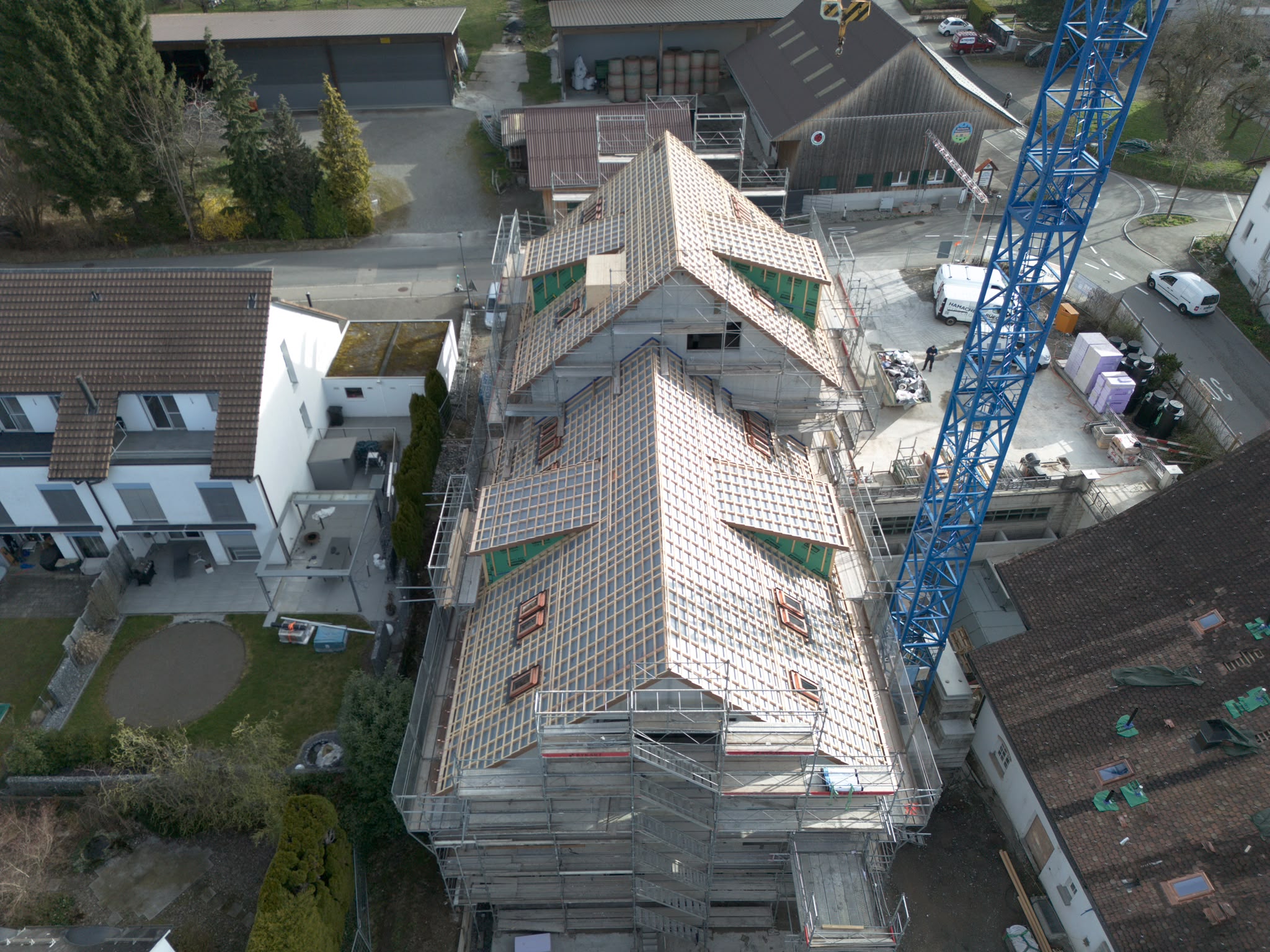 Dachsanierung aus der Vogelperspektive
